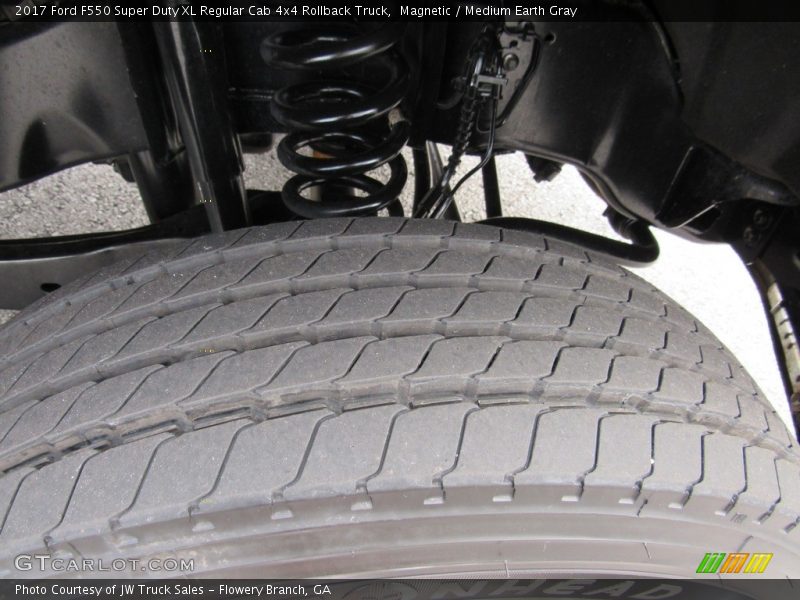 Magnetic / Medium Earth Gray 2017 Ford F550 Super Duty XL Regular Cab 4x4 Rollback Truck