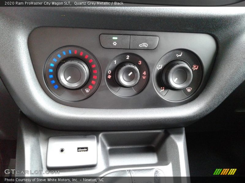Controls of 2020 ProMaster City Wagon SLT