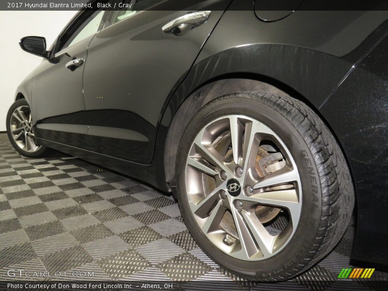 Black / Gray 2017 Hyundai Elantra Limited