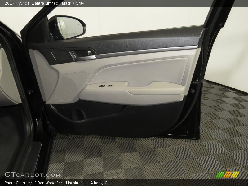 Black / Gray 2017 Hyundai Elantra Limited