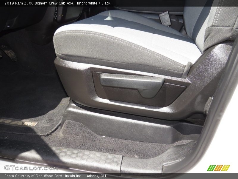 Bright White / Black 2019 Ram 2500 Bighorn Crew Cab 4x4