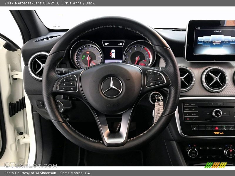 Cirrus White / Black 2017 Mercedes-Benz GLA 250