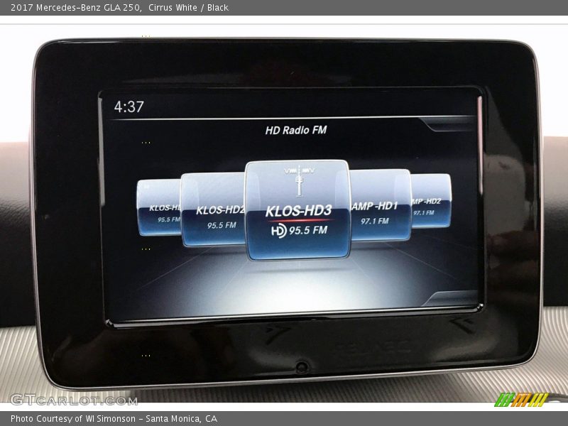 Cirrus White / Black 2017 Mercedes-Benz GLA 250