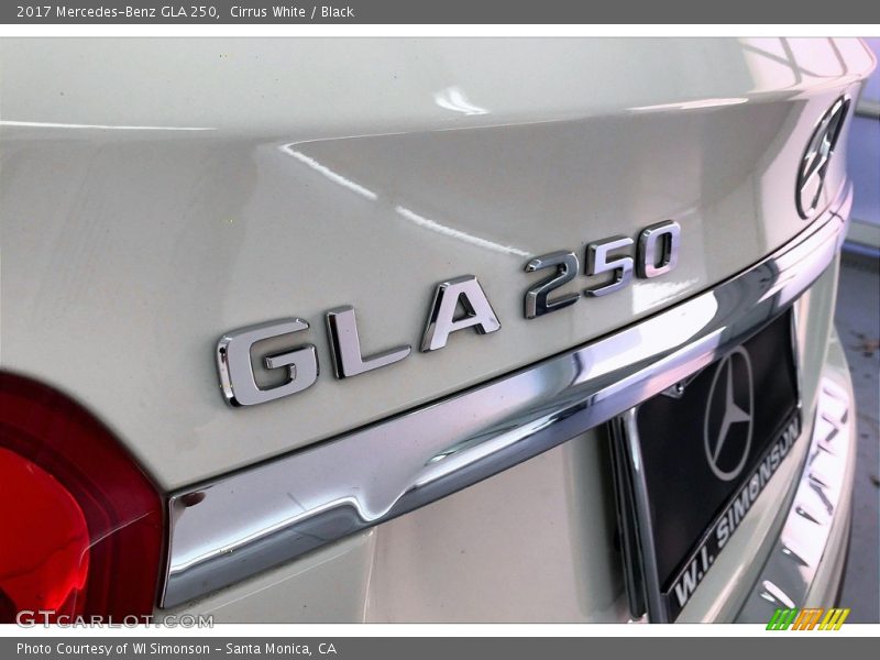 Cirrus White / Black 2017 Mercedes-Benz GLA 250
