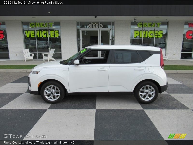 Snow White Pearl / Black 2020 Kia Soul S