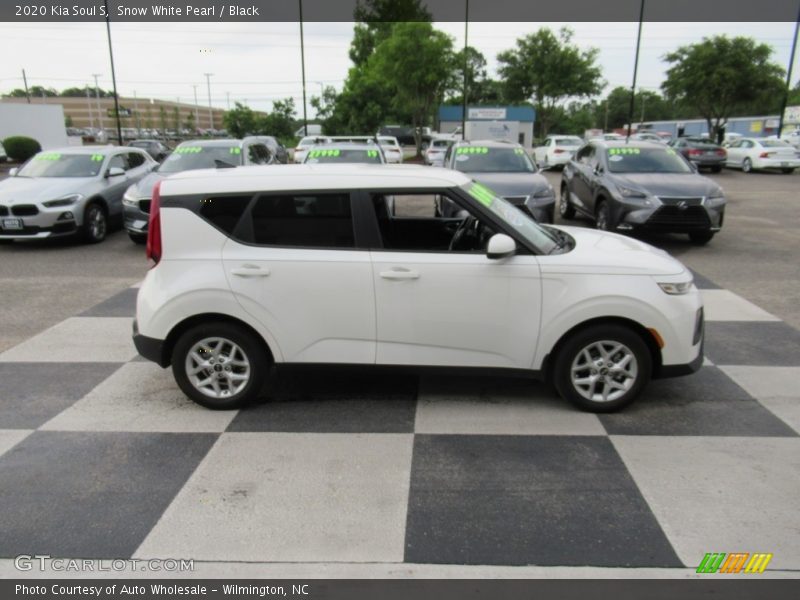 Snow White Pearl / Black 2020 Kia Soul S