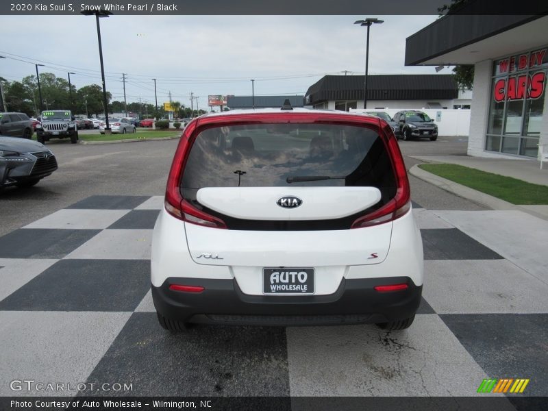 Snow White Pearl / Black 2020 Kia Soul S