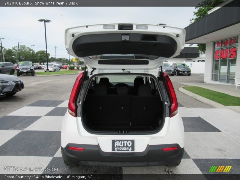 Snow White Pearl / Black 2020 Kia Soul S