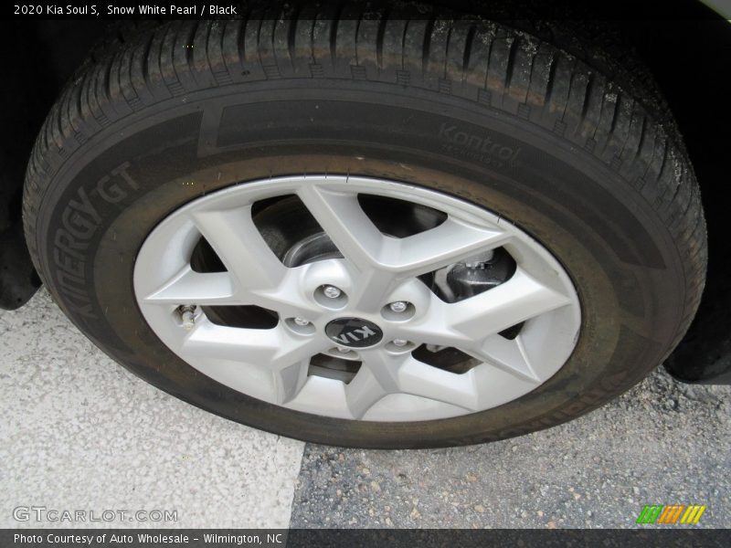 Snow White Pearl / Black 2020 Kia Soul S