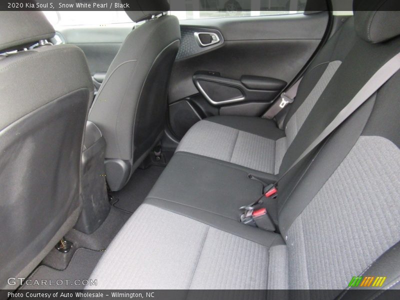 Snow White Pearl / Black 2020 Kia Soul S