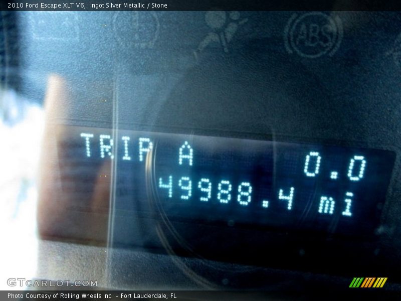 Ingot Silver Metallic / Stone 2010 Ford Escape XLT V6