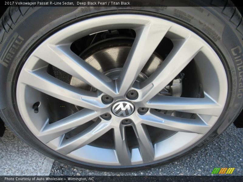 Deep Black Pearl / Titan Black 2017 Volkswagen Passat R-Line Sedan