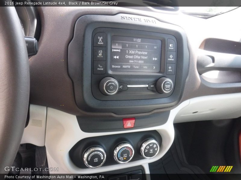 Black / Bark Brown/Ski Grey 2016 Jeep Renegade Latitude 4x4