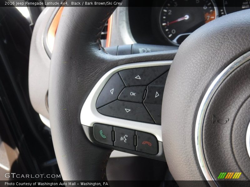 Black / Bark Brown/Ski Grey 2016 Jeep Renegade Latitude 4x4