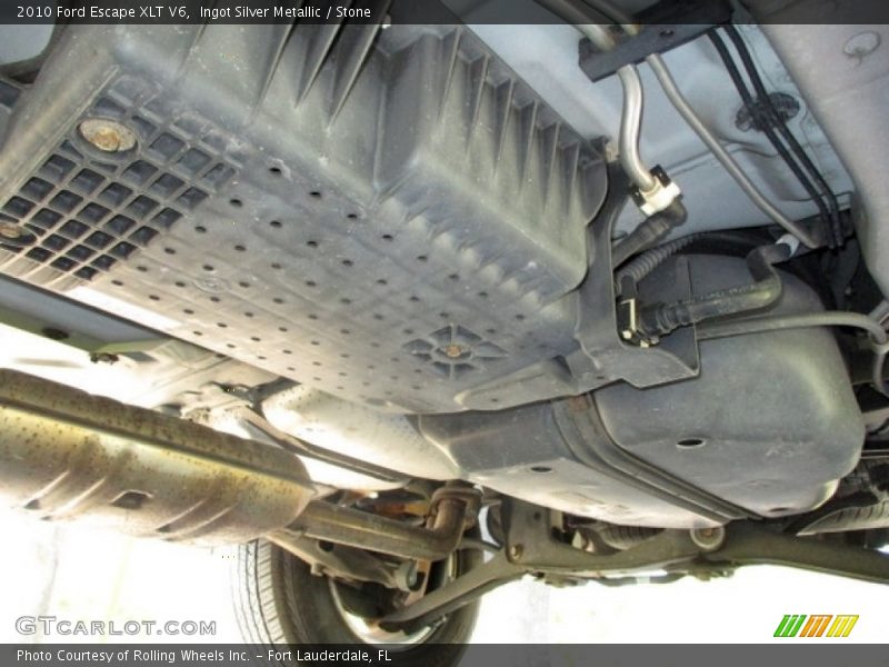 Ingot Silver Metallic / Stone 2010 Ford Escape XLT V6