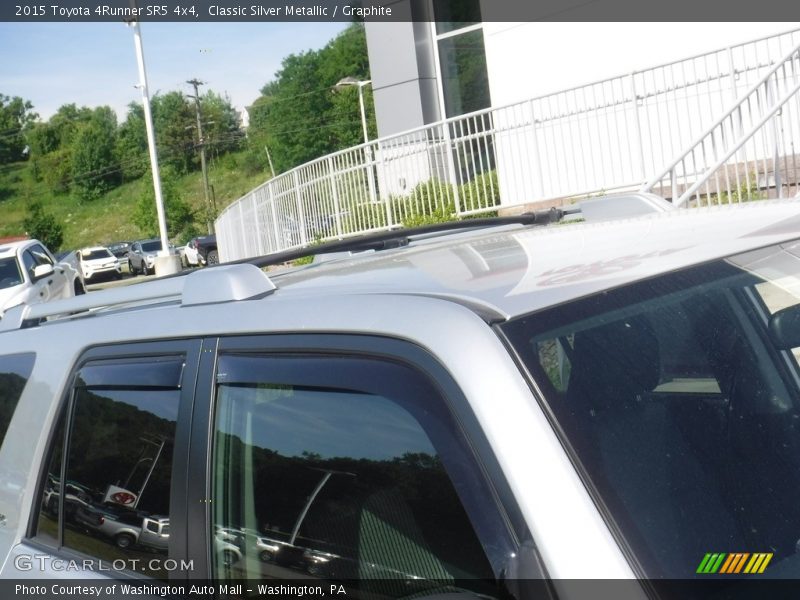 Classic Silver Metallic / Graphite 2015 Toyota 4Runner SR5 4x4