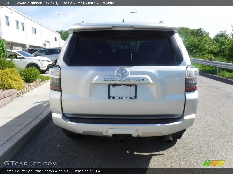 Classic Silver Metallic / Graphite 2015 Toyota 4Runner SR5 4x4