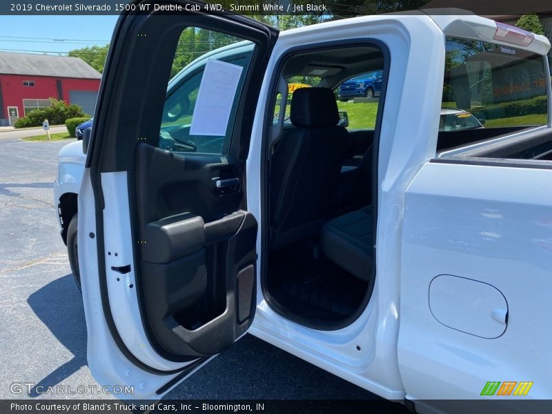 Summit White / Jet Black 2019 Chevrolet Silverado 1500 WT Double Cab 4WD