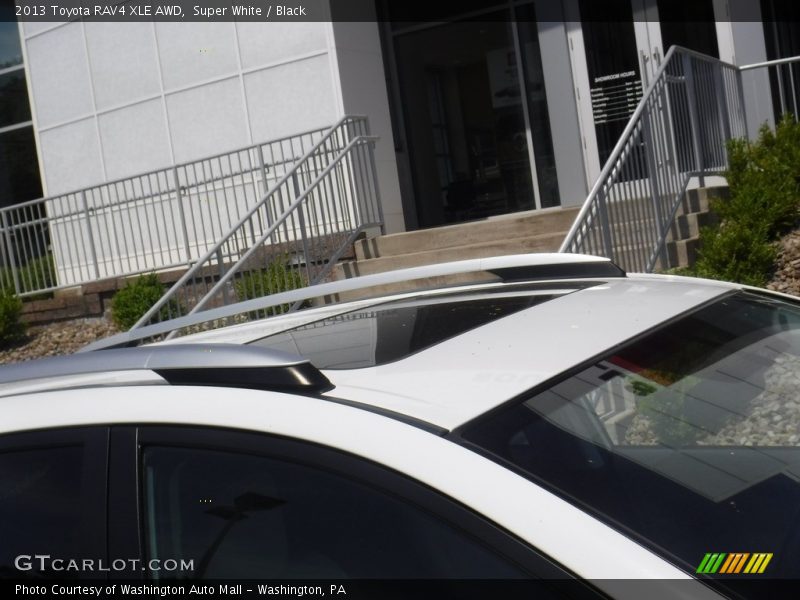 Super White / Black 2013 Toyota RAV4 XLE AWD