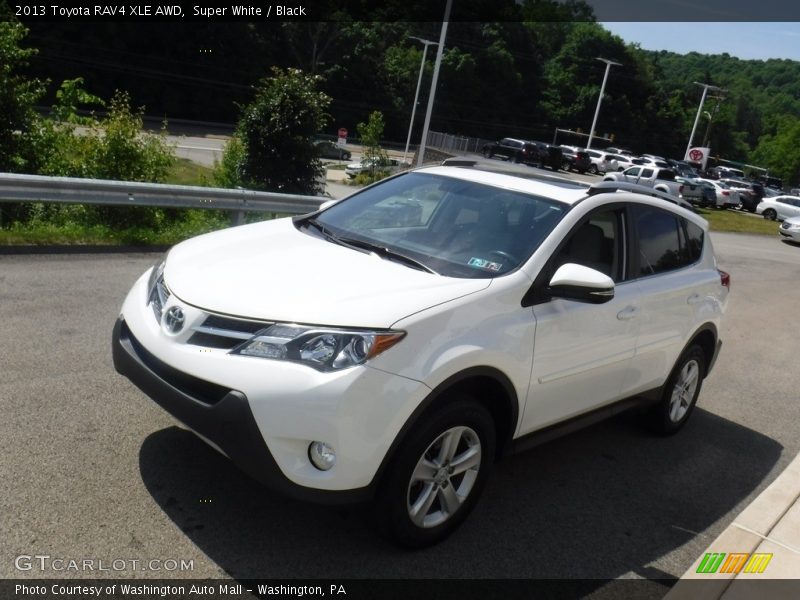Super White / Black 2013 Toyota RAV4 XLE AWD