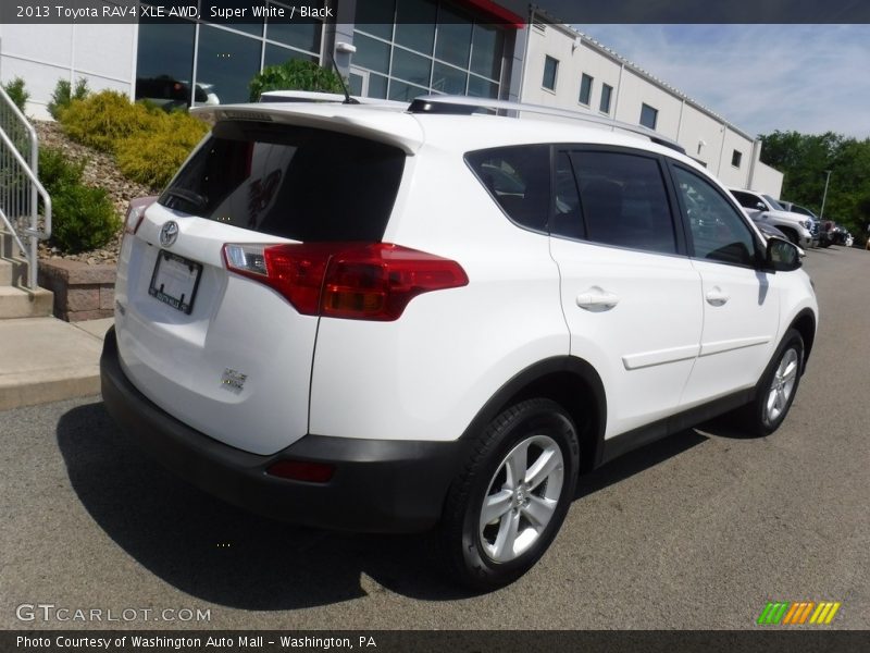 Super White / Black 2013 Toyota RAV4 XLE AWD