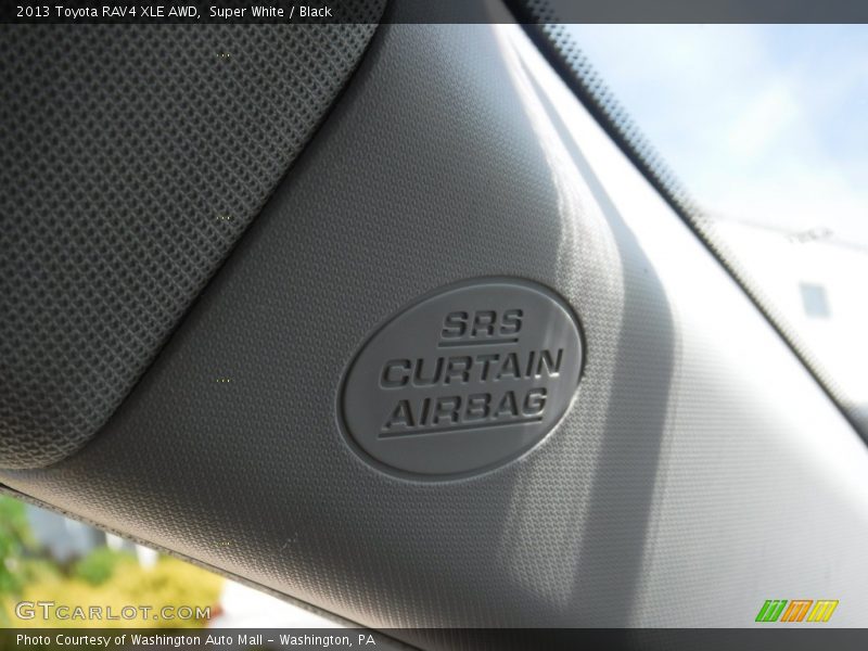 Super White / Black 2013 Toyota RAV4 XLE AWD