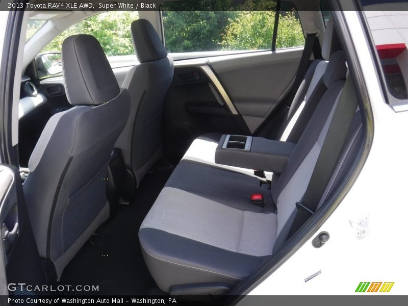 Super White / Black 2013 Toyota RAV4 XLE AWD