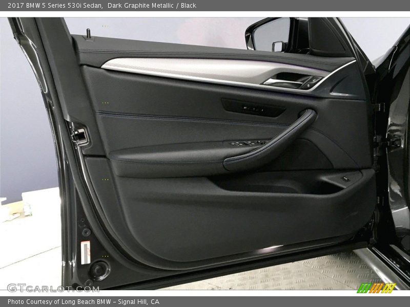 Dark Graphite Metallic / Black 2017 BMW 5 Series 530i Sedan