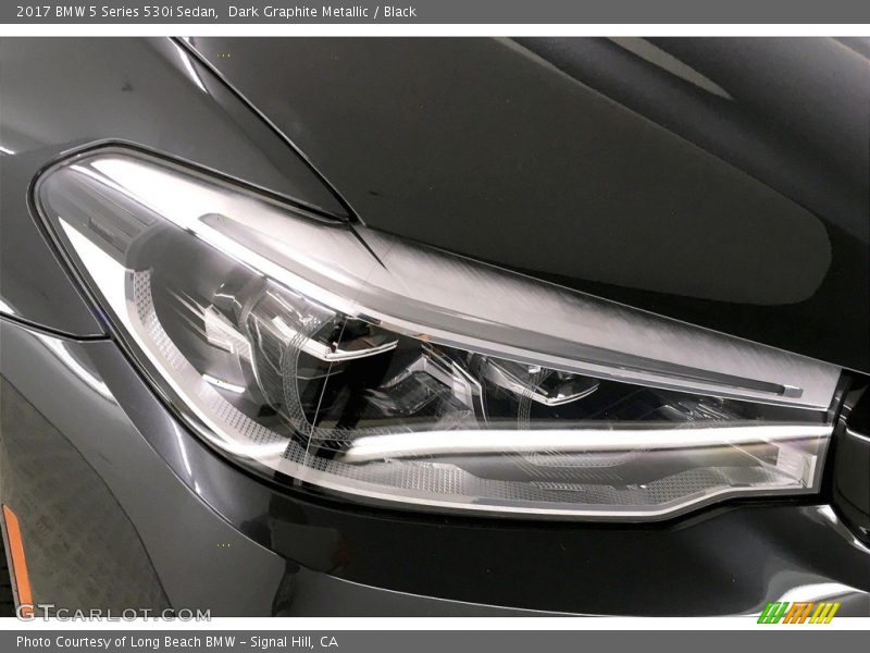 Dark Graphite Metallic / Black 2017 BMW 5 Series 530i Sedan