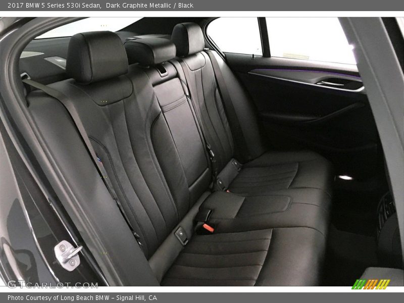 Dark Graphite Metallic / Black 2017 BMW 5 Series 530i Sedan