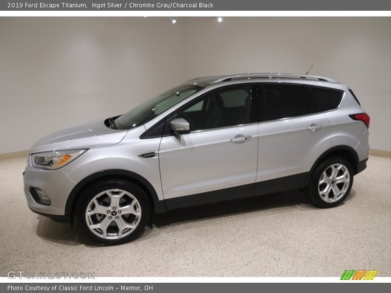 Ingot Silver / Chromite Gray/Charcoal Black 2019 Ford Escape Titanium