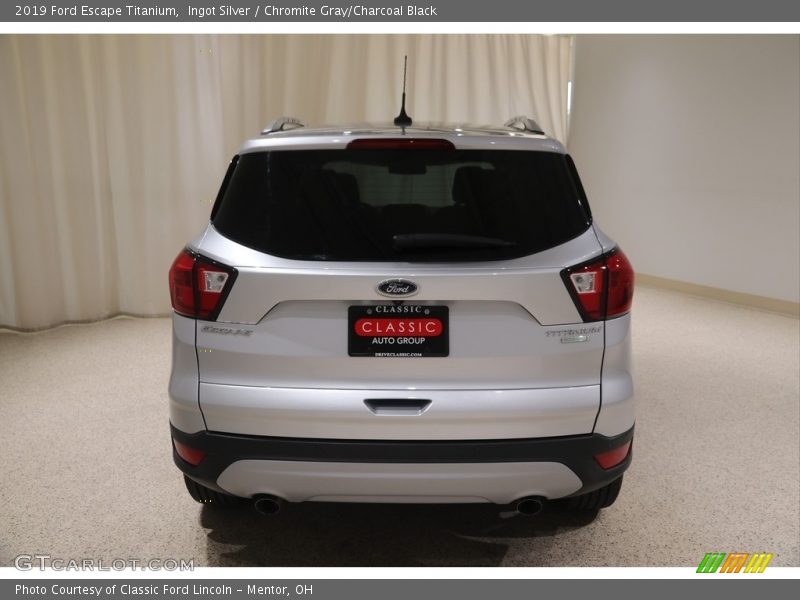Ingot Silver / Chromite Gray/Charcoal Black 2019 Ford Escape Titanium