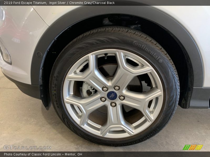 Ingot Silver / Chromite Gray/Charcoal Black 2019 Ford Escape Titanium