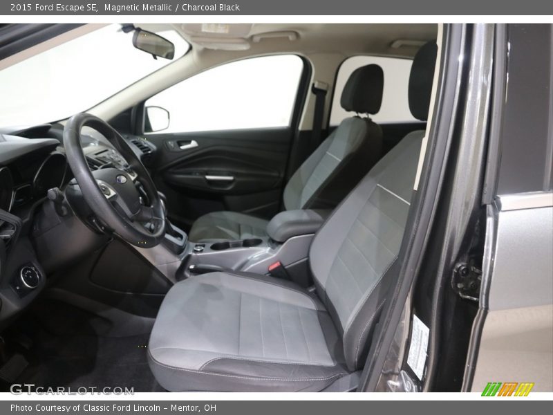 Magnetic Metallic / Charcoal Black 2015 Ford Escape SE