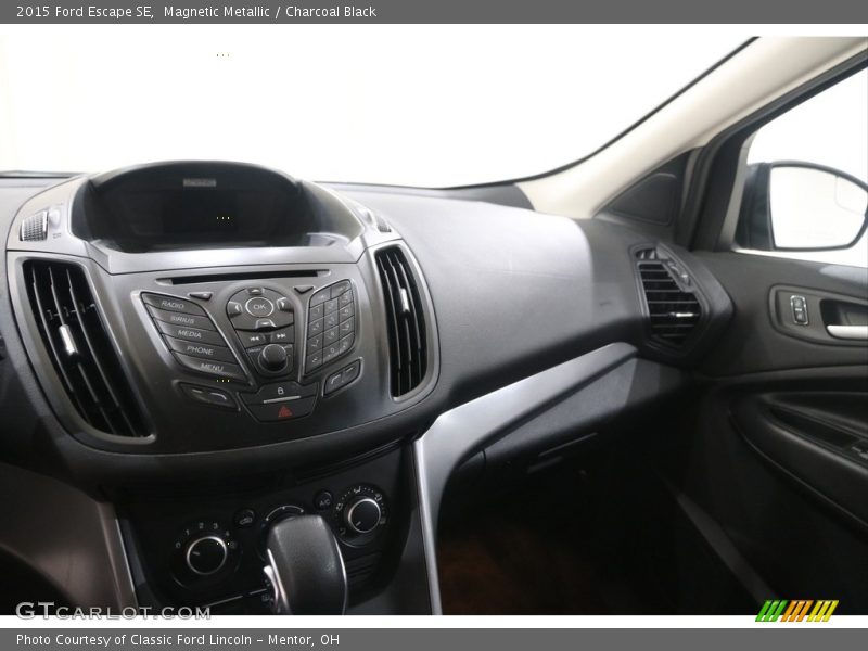 Magnetic Metallic / Charcoal Black 2015 Ford Escape SE