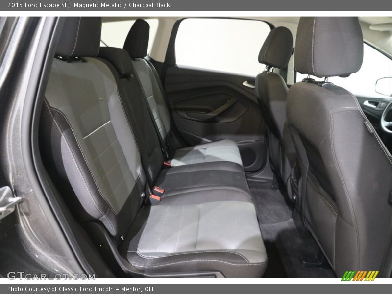 Magnetic Metallic / Charcoal Black 2015 Ford Escape SE