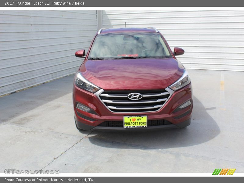 Ruby Wine / Beige 2017 Hyundai Tucson SE