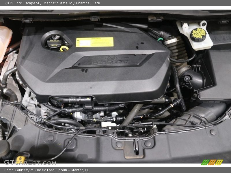 Magnetic Metallic / Charcoal Black 2015 Ford Escape SE