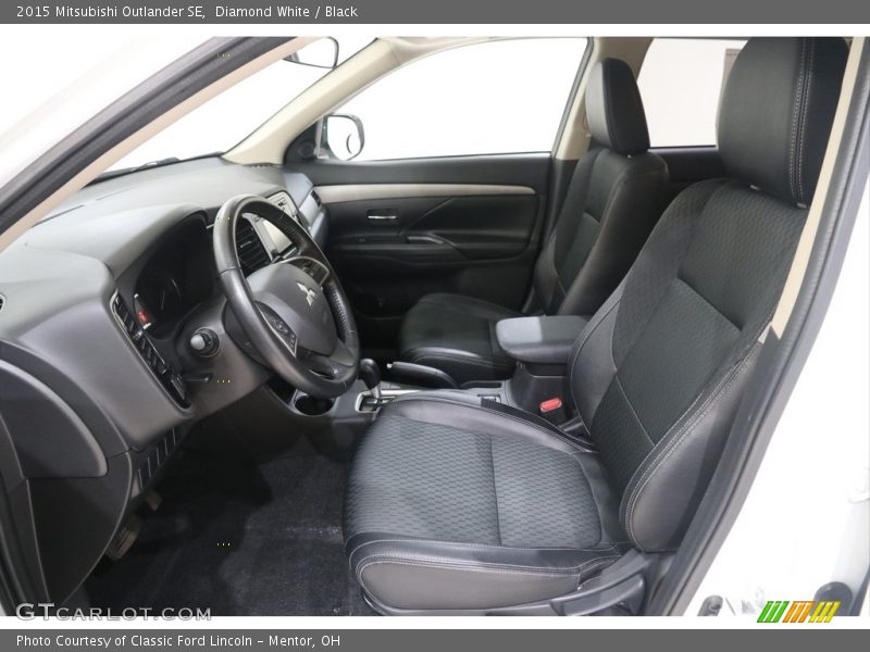 Front Seat of 2015 Outlander SE