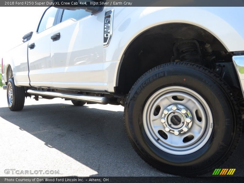 Ingot Silver / Earth Gray 2018 Ford F250 Super Duty XL Crew Cab 4x4