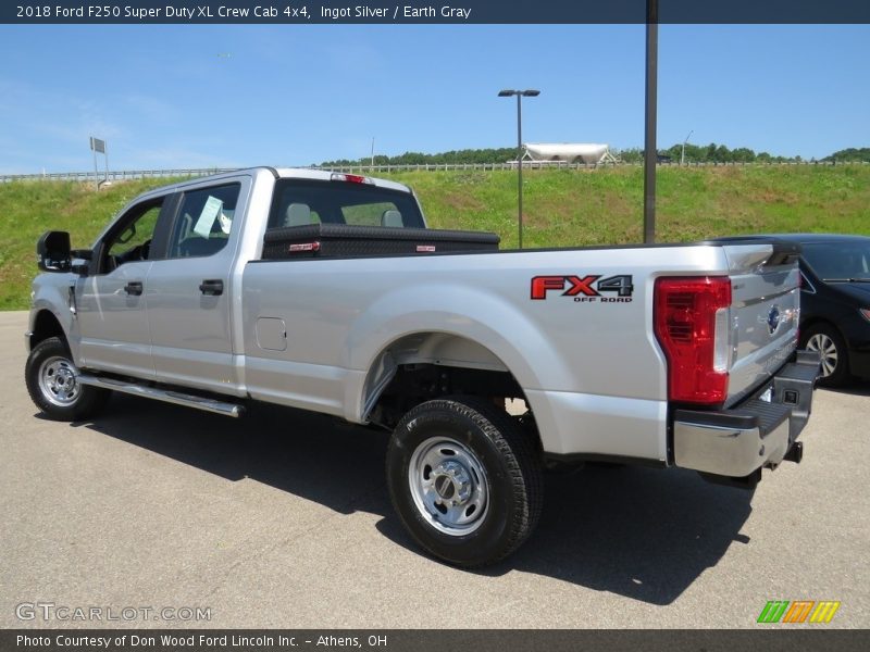 Ingot Silver / Earth Gray 2018 Ford F250 Super Duty XL Crew Cab 4x4