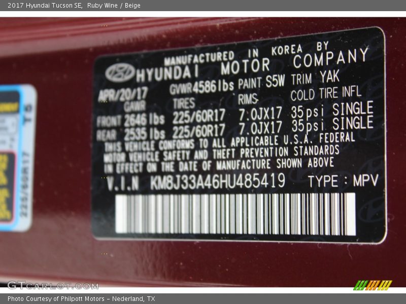 Ruby Wine / Beige 2017 Hyundai Tucson SE