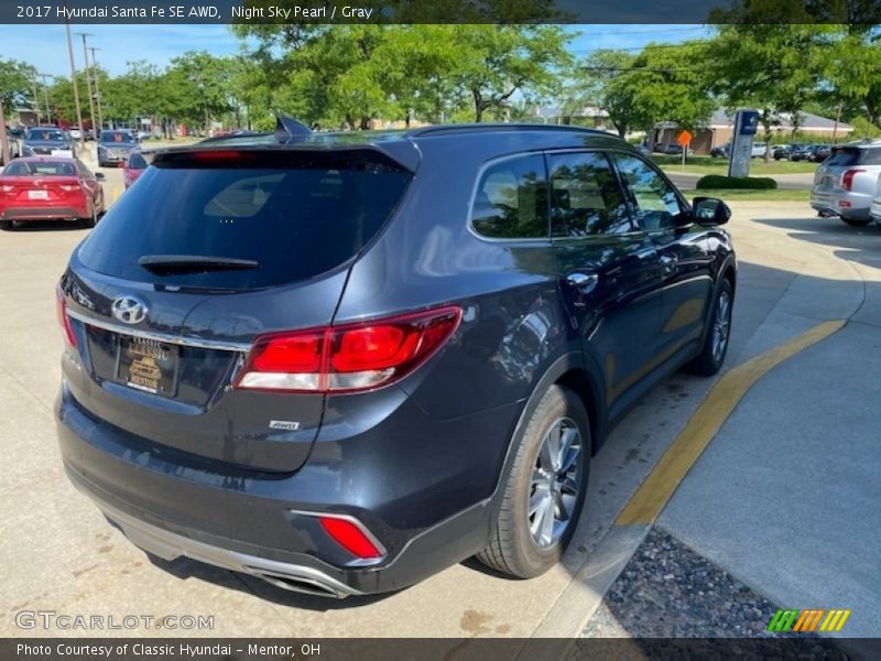 Night Sky Pearl / Gray 2017 Hyundai Santa Fe SE AWD