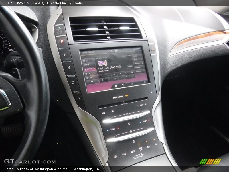 Controls of 2015 MKZ AWD