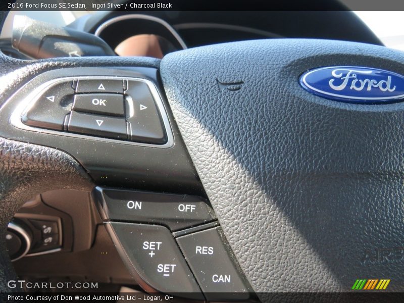 Ingot Silver / Charcoal Black 2016 Ford Focus SE Sedan