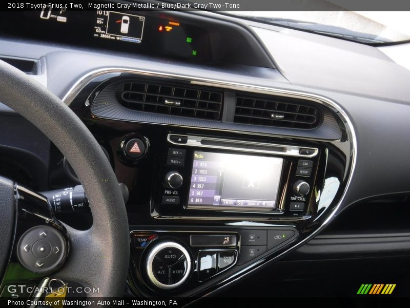 Magnetic Gray Metallic / Blue/Dark Gray Two-Tone 2018 Toyota Prius c Two