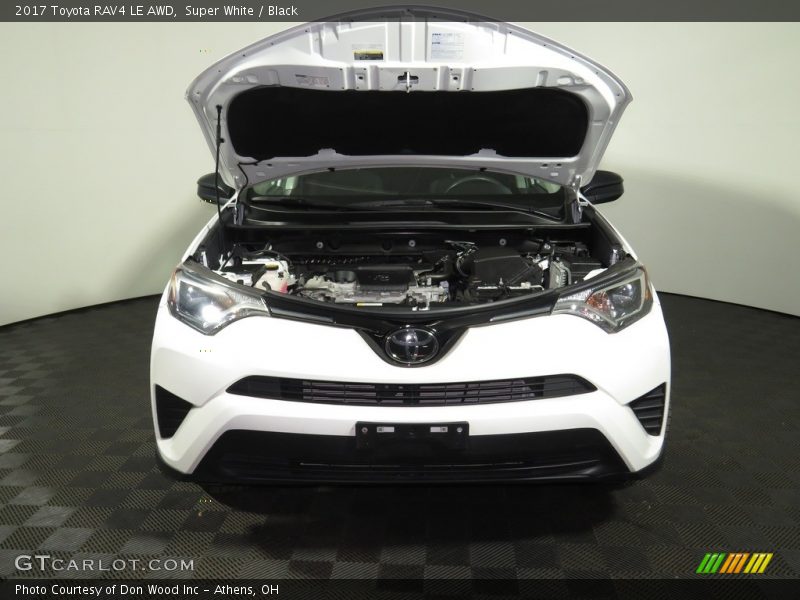 Super White / Black 2017 Toyota RAV4 LE AWD