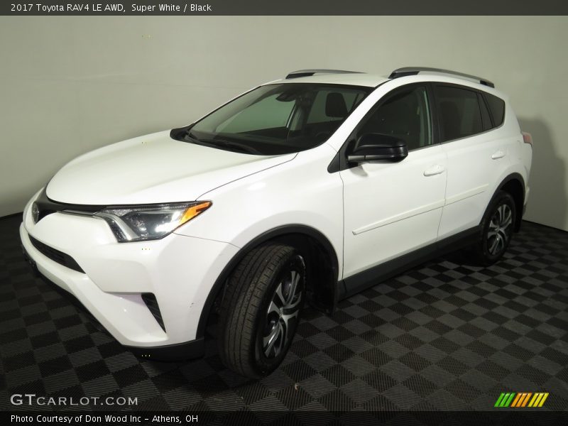 Super White / Black 2017 Toyota RAV4 LE AWD