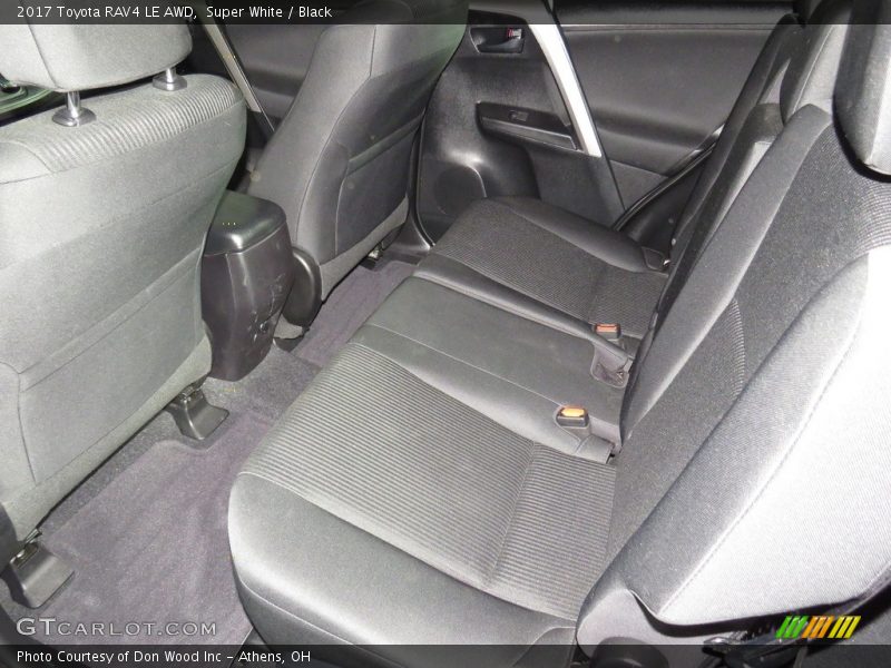 Super White / Black 2017 Toyota RAV4 LE AWD