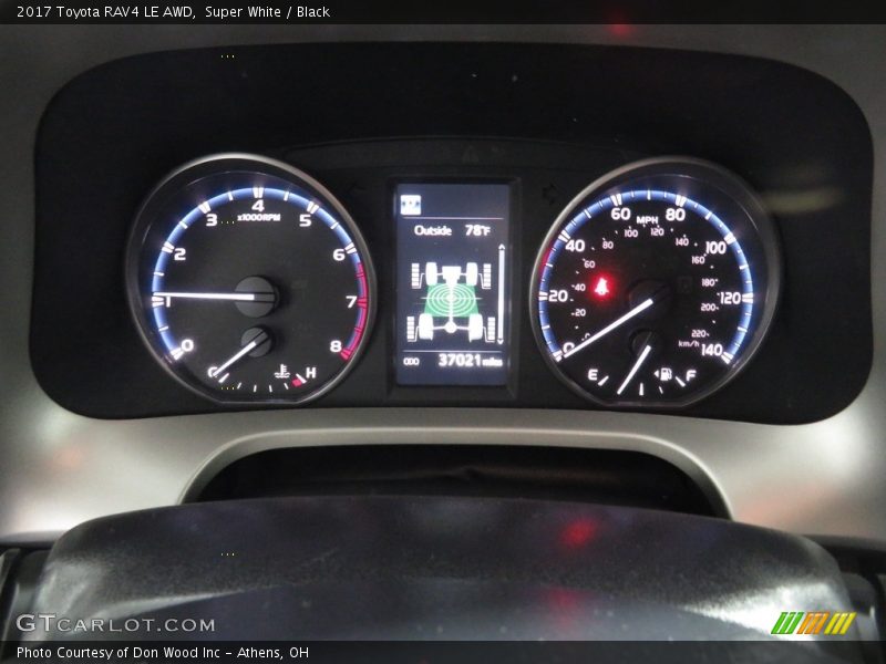Super White / Black 2017 Toyota RAV4 LE AWD